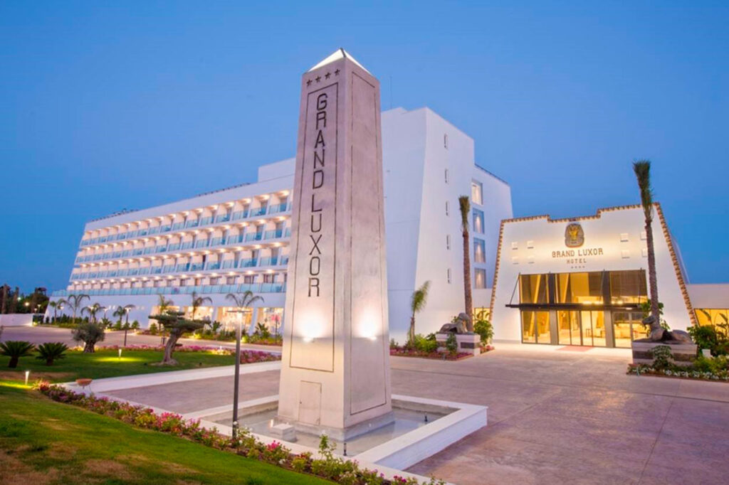 Hotel Grand Luxor Terra Mítica